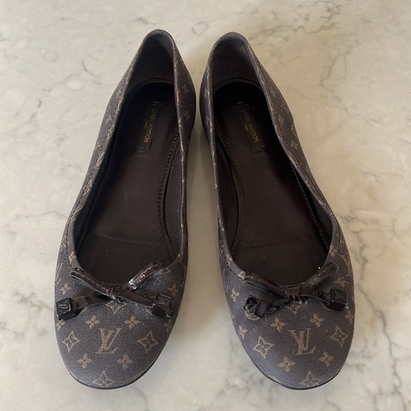 Louis Vuitton Monogram Ballerina Flat—size 37 1/2 - Picture 9 of 14